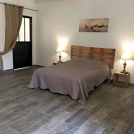 Mas D'auzieres Bed & Breakfast